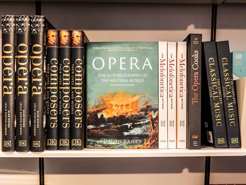 Opera Books