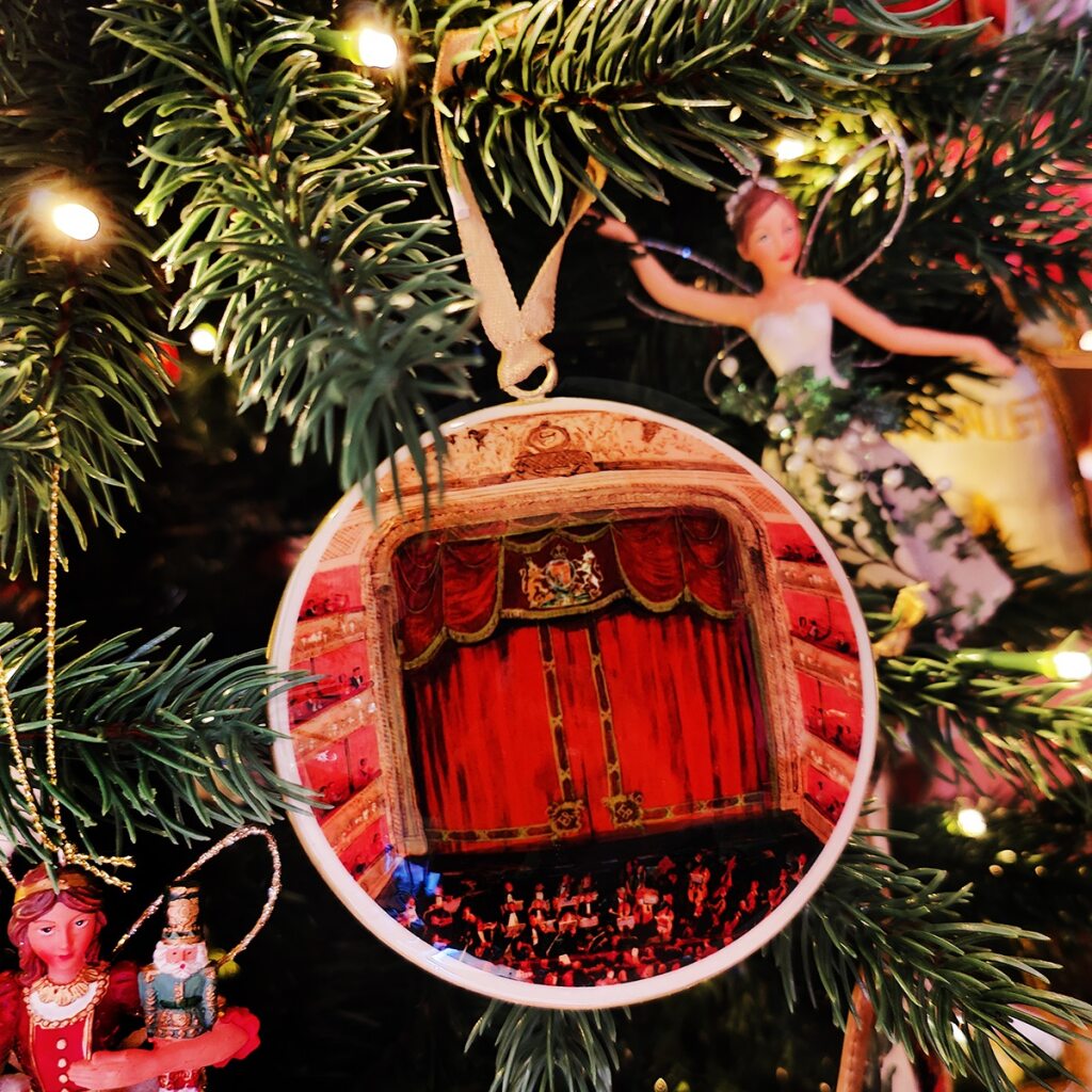 Auditorium Tin Decoration